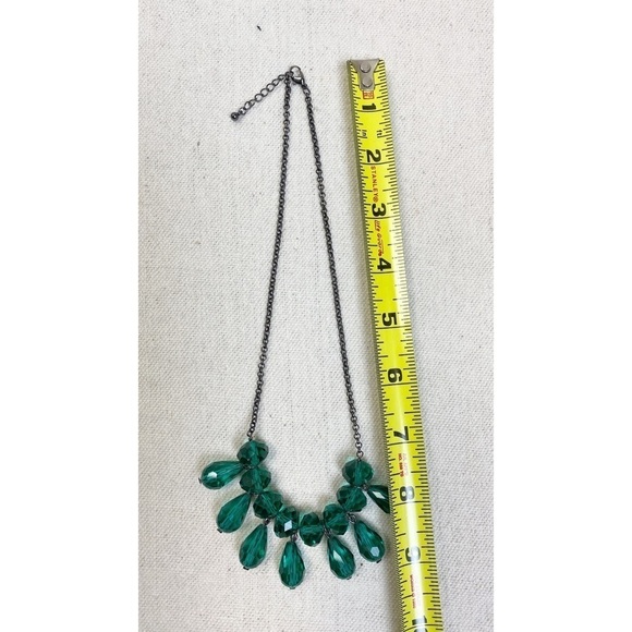 Faceted teal glass bead fringe necklace - Picture 6 of 6